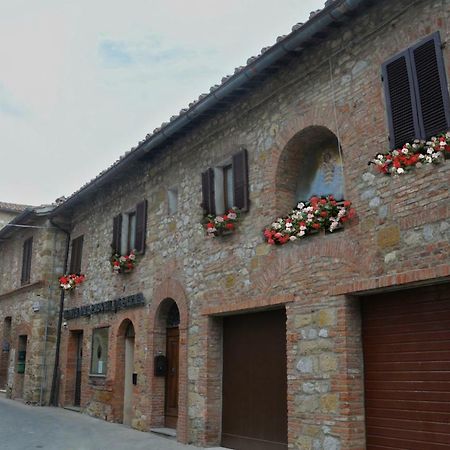 La Fraternita Villa Montefollonico Exterior photo