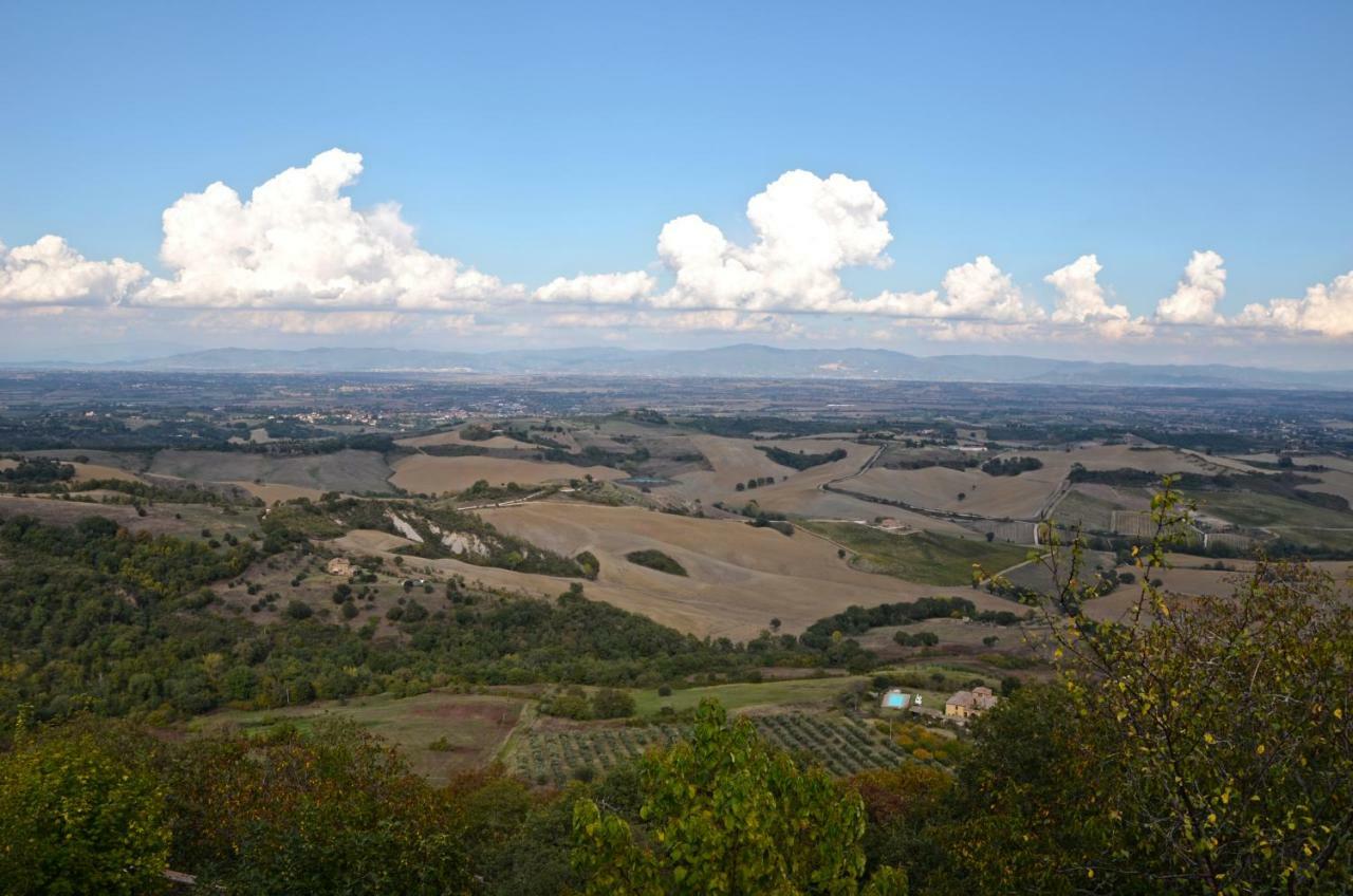 La Fraternita Villa Montefollonico Exterior photo